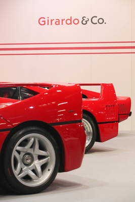 Ferrari Supersportwagen F50, F40 und 288 GTO bei Girardo & Co - Rétromobile Paris 2020