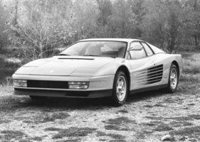 Ferrari Testarossa (1984) - auf einem frühen Pressefoto