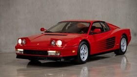 Ferrari Testarossa (1986) - als Lot 256 angeboten an der Broad Arrow Auctions Radius Monterey Versteigerung am 17./18. August 2023
