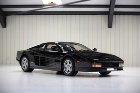 Ferrari Testarossa (1988) - als Lot 132 angeboten an der Versteigerung von RM/Sotheby's in Paris am 5. Februar 2020
