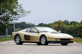 Ferrari Testarossa (1988) - als Lot 216 an der RM/Sotheby's Arizona Versteigerung 2017 angeboten