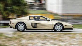 Ferrari Testarossa (1988) - als Lot 216 an der RM/Sotheby's Arizona Versteigerung 2017 angeboten