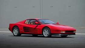 Ferrari Testarossa (1989) - als Lot 245 an der Broad-Arrow-Versteigerung am Monterey Jet Center 2024
