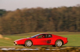 Ferrari Testarossa (1989) - nur wenige Testarossa wurden im Winter bewegt