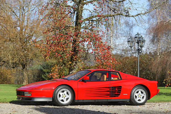 Ferrari Testarossa (1991) - als Lot 126 an der Versteigerung der Oldtimer Galerie in Gstaad am 29. Dezember 2022
