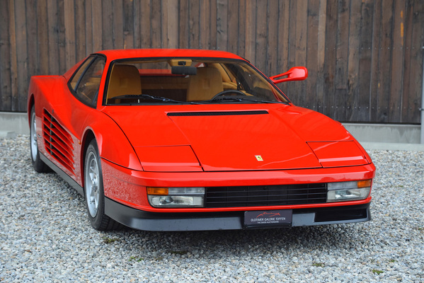 Bild: Ferrari Testarossa Monospecchio (1985) - als Lot 139 an der Versteigerung der Oldtimer Galerie in Gstaad am 29. Dezember 2019