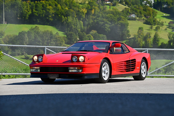 Ferrari Testarossa Monospecchio (1986) - Lot 84 an der Oktober-Versteigerung der Oldtimer Galerie am 12. Oktober 2024
