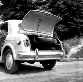 Fiat 1100 (1953) - Das Reserverad nahm im Kofferraum Platz