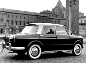 Fiat 1100 (1957) - Leistete mit dem neuen 1221 ccm grossen Motor 55 PS