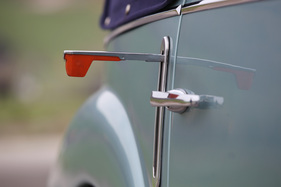 Fiat 1100 B Cabriolet (1949) - der Winkter zur Anzeige der Fahrtrichtung