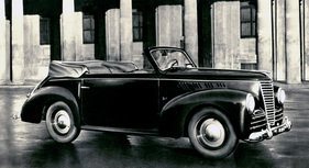 Fiat 1100 Cabriolet (1948) - geöffnet und mit montierter Persenning