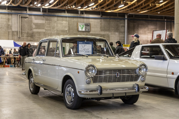 Fiat 1100 R (1961) – Alltagsfahrzeug der Sechziger – Swiss RetroMecanika 2023