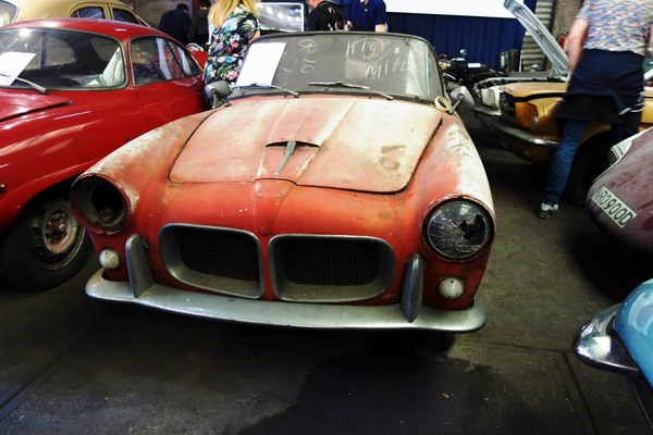 Fiat 1200 Spider (1958) - Palmen Scheuenfund-Sammlung