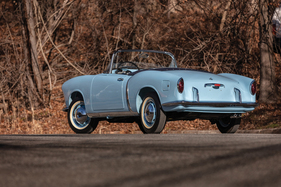 Fiat 1200 TV Trasformabile (1959) - Die angedeuteten Heckflossen waren damals bei amerikanischen Autos beliebt, trafen aber nicht immer den Geschmack der Europäer