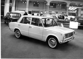 Fiat 124 (1967) - eine bereits vertraute Erscheinung - Genfer Autosalon 1967