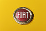 Fiat 124 Sport Spider (1969) - das Marken-Emblem (© Daniel Reinhard, 2013) Fiat 124 Sport Spider (1969) - das Marken-Emblem (© Daniel Reinhard, 2013)
