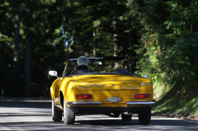 Fiat 124 Sport Spider (1969) - mit dem charakteristischen Heck, das wie bei der Chevrolet Corvette 'Rondine' an einen Schwalbenschwanz erinnert