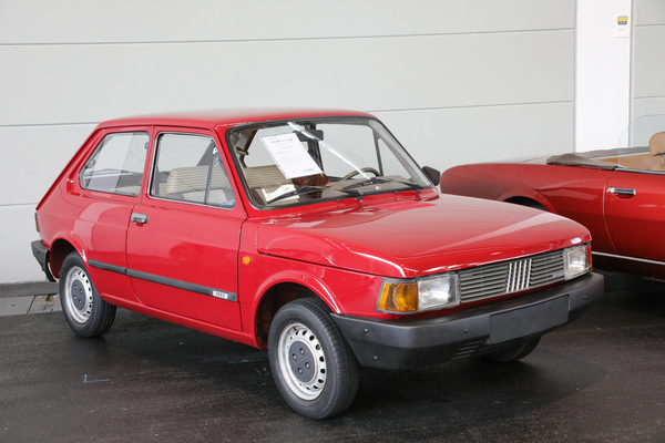 Fiat 127 (1984) - spätes Exemplar schon mit dem neuen Kühlergrill, Messepreis EUR 4490 - Klassikwelt Bodensee 2024