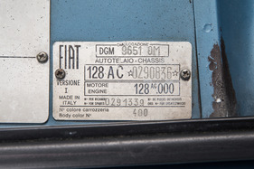 Fiat 128 3P Berlinetta (1977) - Typenschild
