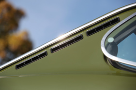 Fiat 128 Coupé 1300 SL (1973) - Entlüftungsöffnungen an der C-Säule