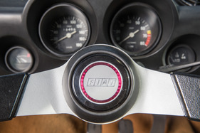 Fiat 128 Coupé 1300 SL (1973) - Fiat-Schriftzug in der Nabe