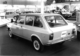 Fiat 128 Familiale - hübscher und handlicher Stationswagen mit Frontantrieb - am Genfer Automobilsalon 1974