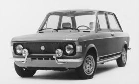 Fiat 128 Rally (1975) – mit Zusatzscheinwerfern