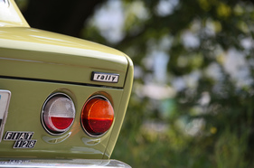 Fiat 128 rally (1974) - kantige Karosserieform, rundes Leuchten