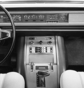 Fiat 130 (1969) - Mittelkonsole