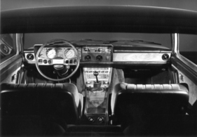 Fiat 130 Coupé (1971) - Interieur, Lenkrad und Armaturenbrett