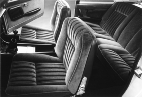 Fiat 130 Coupé (1971) - bequeme Vordersitze