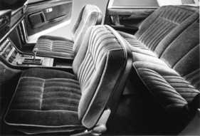 Fiat 130 Coupé (1972) - Interieur eines Coupés mit Dreigang-Automatik