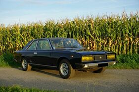 Fiat 130 Coupé (1975) - angeboten als Lot 94 an der Artcurial Sur les Champs Versteigerung am 24. Oktober 2021
