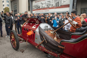Fiat 130 HP Grand-Prix (1907) - in der Sonderschau "l'Italia che vince le Corse" des Nationalen Auto Museums von Turin - Auto e Moto d'Epoca Padua 2021 Fiat 130 HP Grand-Prix (1907) - in der Sonderschau "l'Italia che vince le Corse" des Nationalen Auto Museums von Turin - Auto e Moto d'Epoca Padua 2021