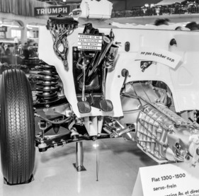 Fiat 1300 (1964) - Präsentation der Bremstechnik - am Genfer Autosalon 1964