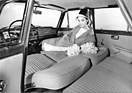 Fiat 1300 und 1500 (1961) - Interieur, mit umgelegten Vordersitzen