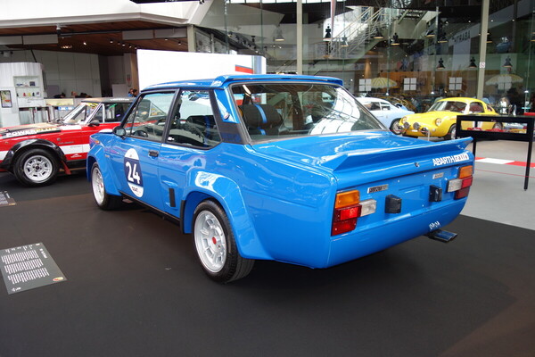 Bild Fiat 131 Abarth (1981) – Ausstellung "75 Jahre Abarth" in der Autoworld Brüssel