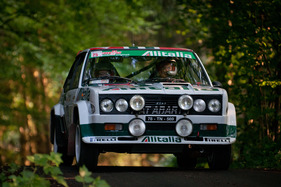 Fiat 131 Abarth Gruppe 4 (1978) in der Gruppe der Markenmeister des Rallyesports ab 1968