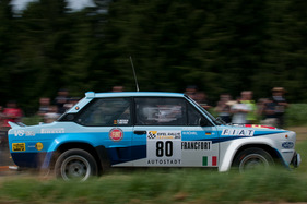 Fiat 131 Abarth Gruppe 4 (1980) in der Gruppe der Markenmeister des Rallyesports ab 1968