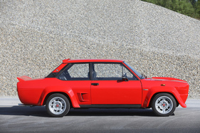Fiat 131 Abarth Rally (1976) - 417 cm lang, rund fünf Zentimeter kürzer als der Serien-Mirafiori