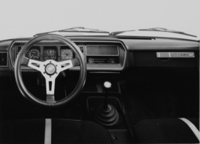 Fiat 131 Abarth Rally (1976) - Interieur der Strassenversion