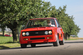 Fiat 131 Abarth Rally (1976) - rund CHF 24'000 oder DM 21'000 kostete der Wagen damals neu Fiat 131 Abarth Rally (1976) - rund CHF 24'000 oder DM 21'000 kostete der Wagen damals neu