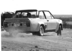 Fiat 131 Abarth Rally (1976) - tolles Fahrverhalten auf Schotter