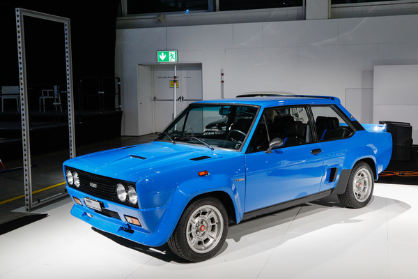 Fiat 131 Abarth Stradale (1976) - auf dem Stand von Lutziger Classic Cars - 38. Auto Zürich 2025