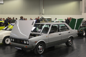 Fiat 131 Abarth Volumetrico (1981) - einer von nur rund 190 bei Abarth gebauten Exemplaren, angeschrieben mit EUR 25'700 (Retro Classics Bavaria 2017 in Nürnberg)