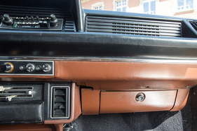 Fiat 132 GLS (1976) - relativ kleines Handschuhfach
