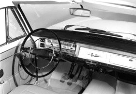 Fiat 1500 (1964) - Interieur mit Bandtacho