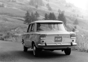 Fiat 1500 (1964) - das Dach reicht über die Heckscheibe hinaus