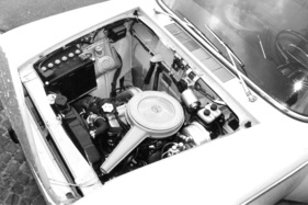 Fiat 1500 (1965) - Blick in den Motorraum