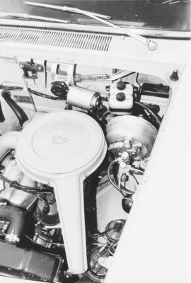 Fiat 1500 (1965) – Luftfilter und Bremskraftverstärker